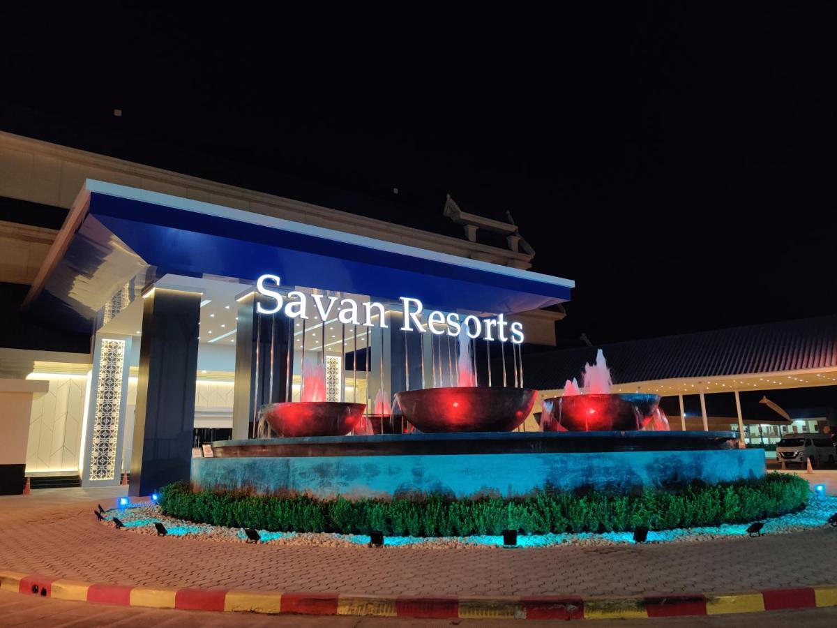 Savan Resorts Savannakhet Exterior photo
